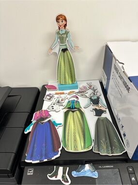magnetic dress-up doll set Anna from Disney's Frozen